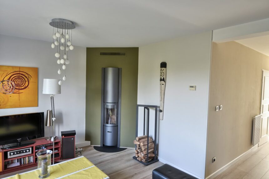 Poêle à bois design encastré Bois Guillaume