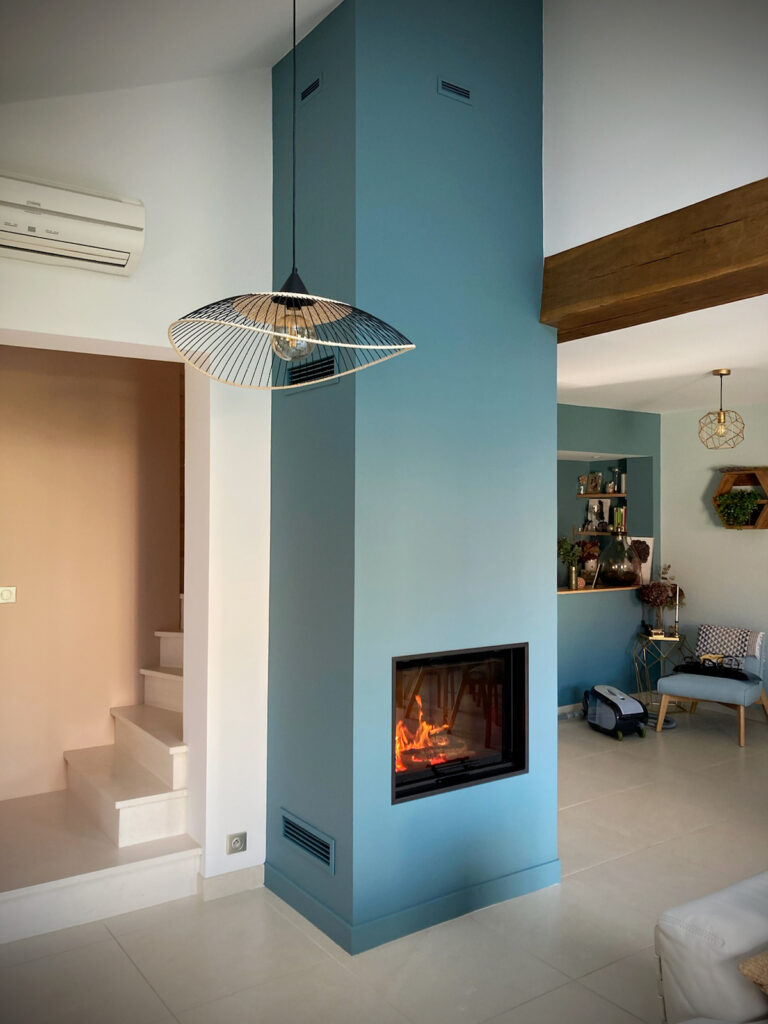 Insert bois dans une maison rénovée à DévillelèsRouen Origine Rouen — free download